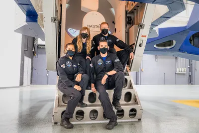 Radiant Inspiration4 Wallpaper Space Wallpaper 4K 1920x1280 Hd, Wallpaper, Of, Inspiration4, Crew, In, Black, Flight, Suits, Masks, Sitting, Spacecraft, White, Gray, Landscape, Full HD