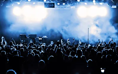Capturing Energized Crowd Bright Stage Abstract Wallpaper 4K 1680x1050 Hd, Desktop, Wallpaper, Capturing, The, Energized, Crowd, And, Bright, Stage, Lights, Live, White, Pink, Ultrawide