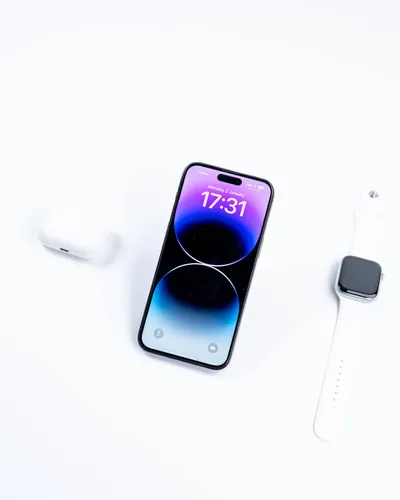 Vibrant Gadgets Wallpaper Abstract Wallpaper 4K 3157x3946 White