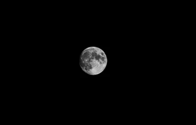 Close Full Moon Space Wallpaper 4K 4814x3083 Gray