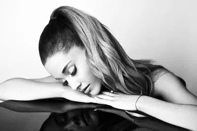 Ariana Grande Black White Black/Dark Wallpaper 4K 1920x1280 White