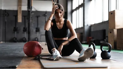 Serene Brunette Wallpaper Nature Wallpaper 4K 6280x3532 Brunette, Fitness, Model, Seated, On, A, Mat, In, Gym, Among, Kettlebells, Medicine, White, Gray, Ultrawide, 4K