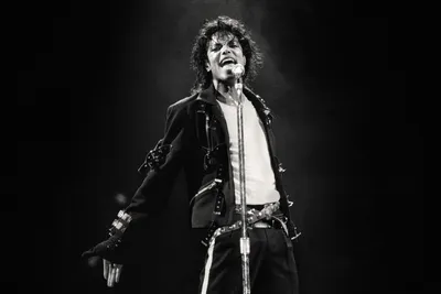 Dynamic Black White Black/Dark Wallpaper 4K 1800x1200 A, Dynamic, Black, And, White, Image, Of, Michael, Jackson, Performing, Capturing, His, Gray, Landscape