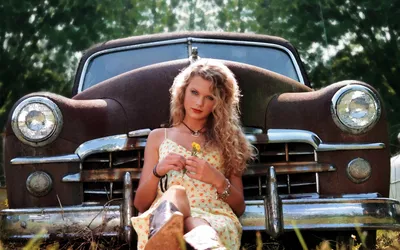 Golden Taylor Wallpaper Wallpaper 4K, Cars category