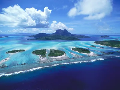Picturesque Beach Clear Turquoise Nature Wallpaper 4K 1600x1200 A, Stunning, Hd, Wallpaper:, Of, Picturesque, Beach, Clear, Turquoise, Water, Small, Islands, Green, Pink, White, Landscape