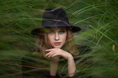 Radiant Redhead Wallpaper Abstract Wallpaper 4K 2560x1707 Redhead, Hat, Woman, Model, Hd, Desktop, Wallpaper, Gray, Landscape, QHD