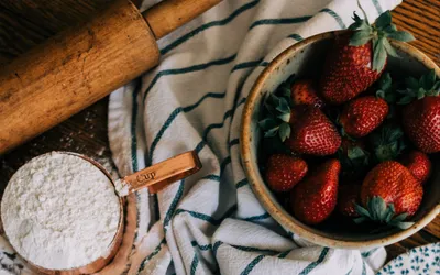 Flour Food Strawberry Abstract Wallpaper 4K 2560x1600 Flour, Food, Strawberry, Hd, Desktop, Wallpaper, Background, White, Gray, Ultrawide, QHD